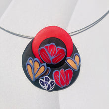 Cargar imagen en el visor de la galería, Colgante Flores 1
